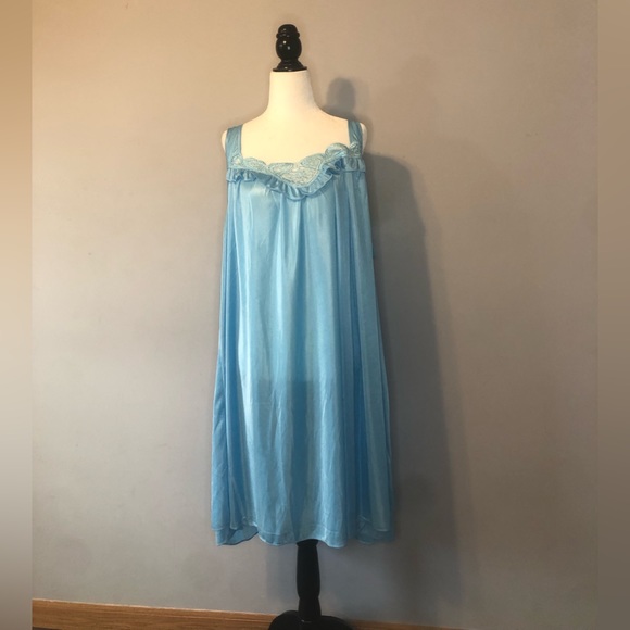 Blue Vintage Nightgown - Picture 5 of 5